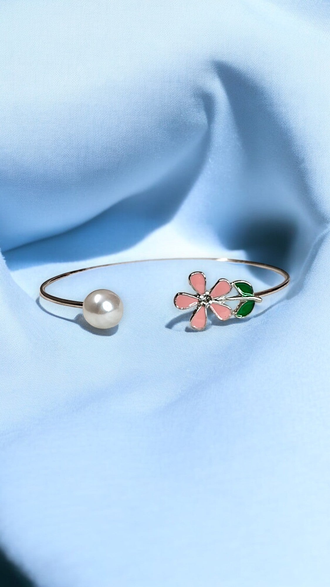 Blossom Pearl Bracelet