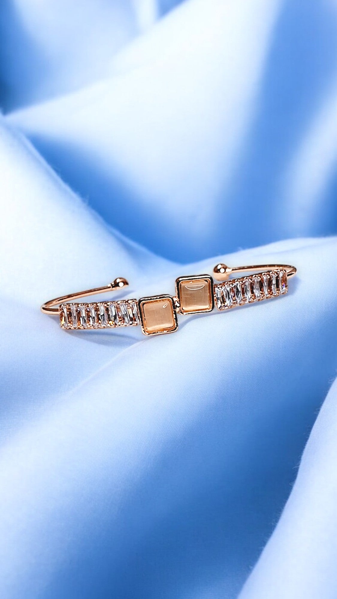 Crystal Luxe Square Bracelet