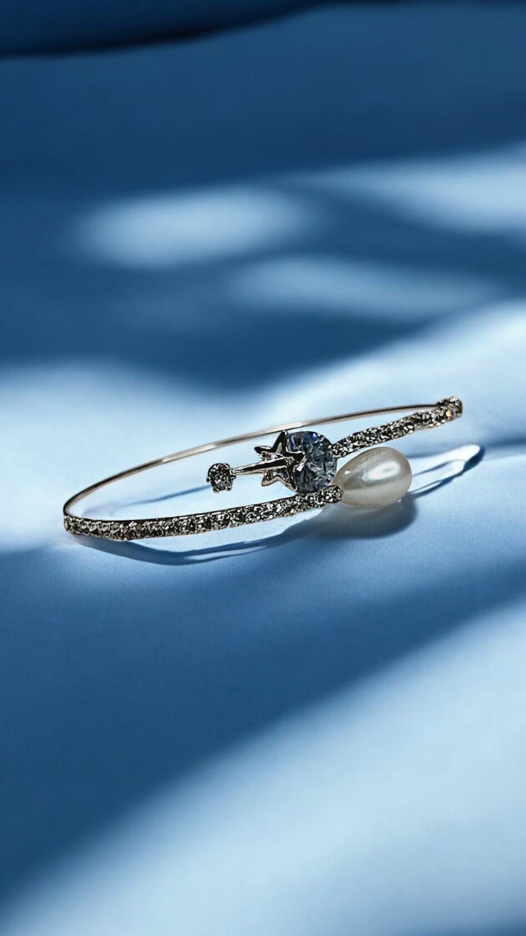 Shooting Star Pearl Spark Bracelet