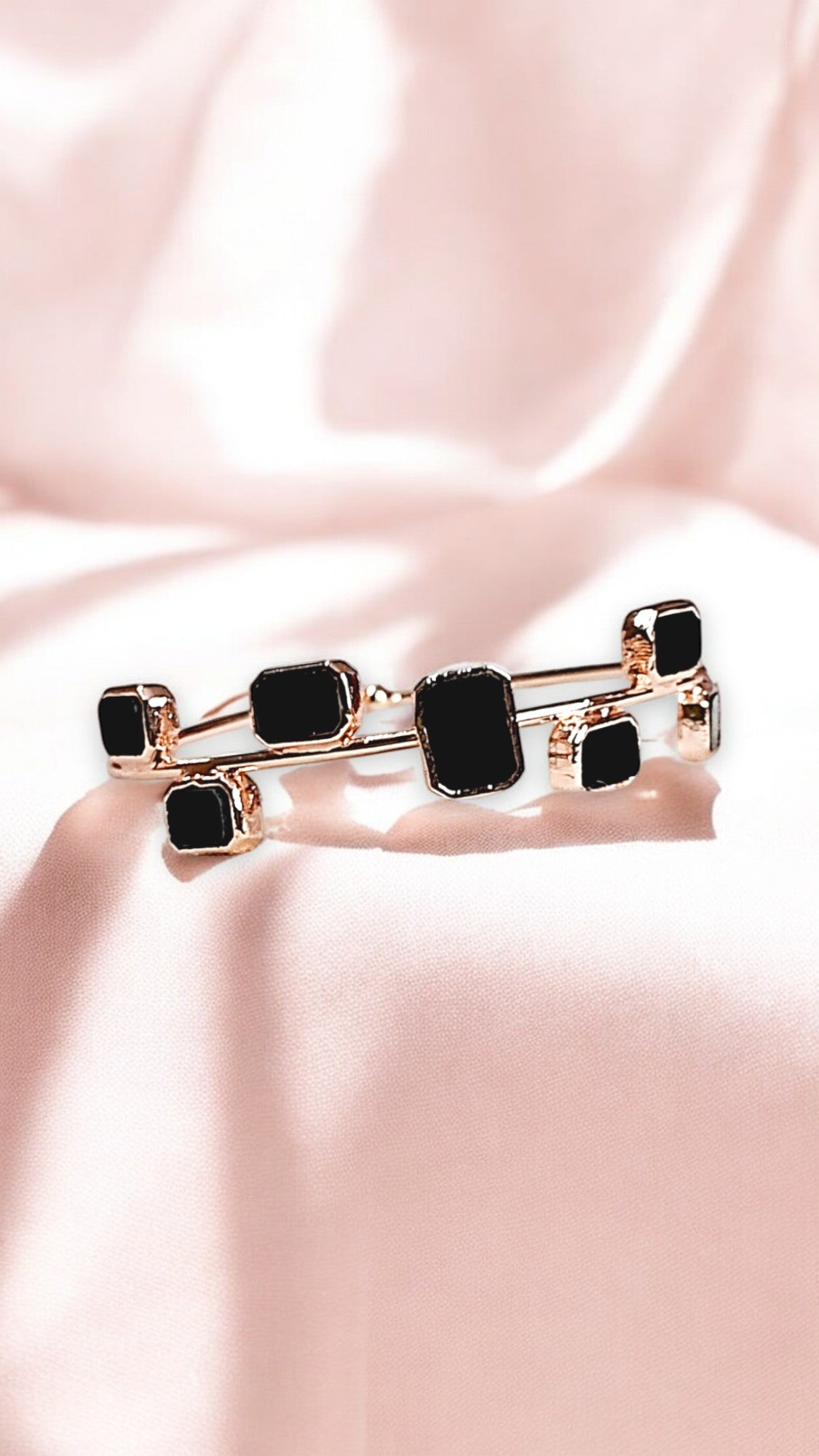 Noir Luxe Geo Bracelet