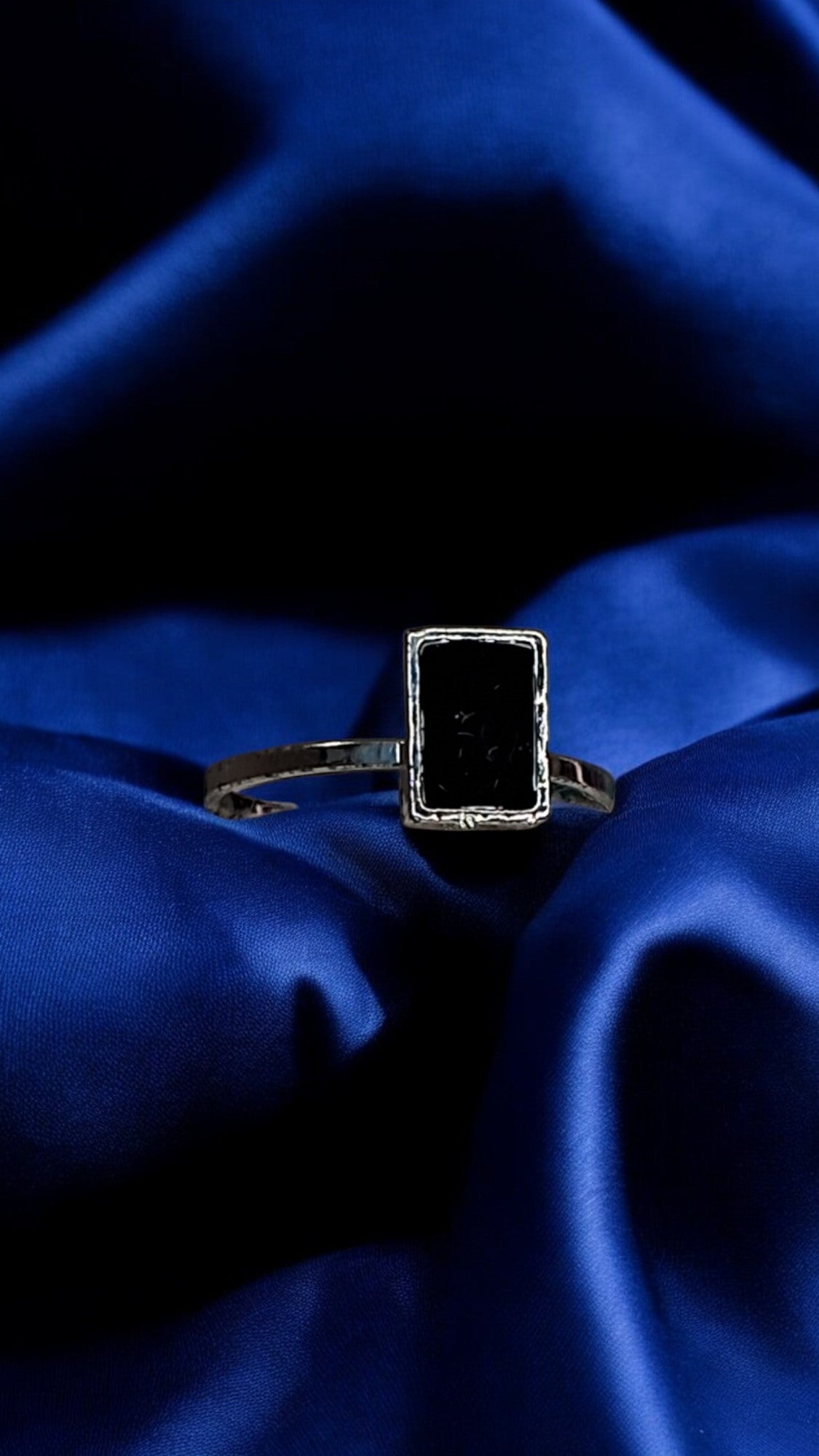 Black Baron Finger Ring