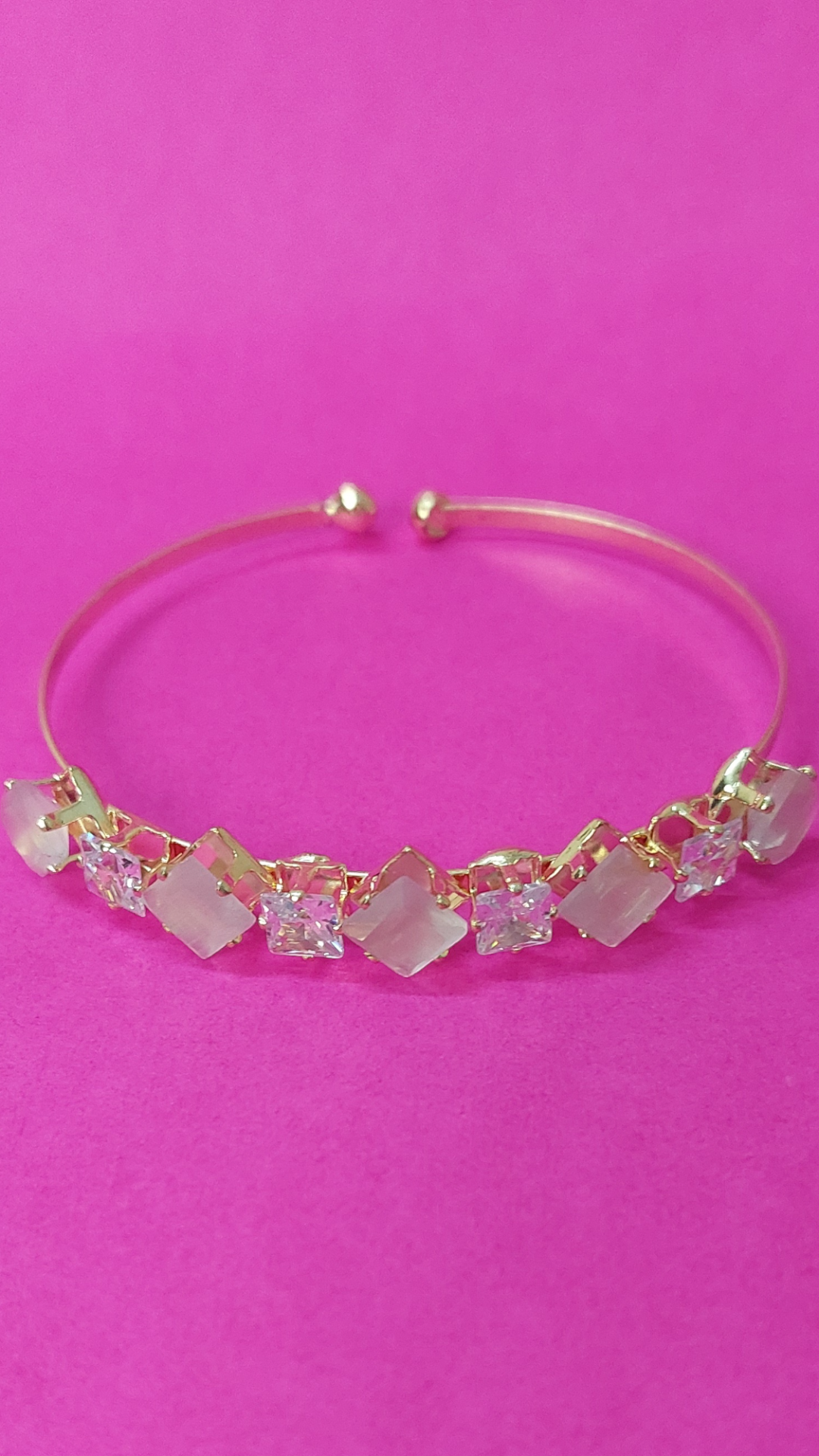 White Luminance Office Bracelet