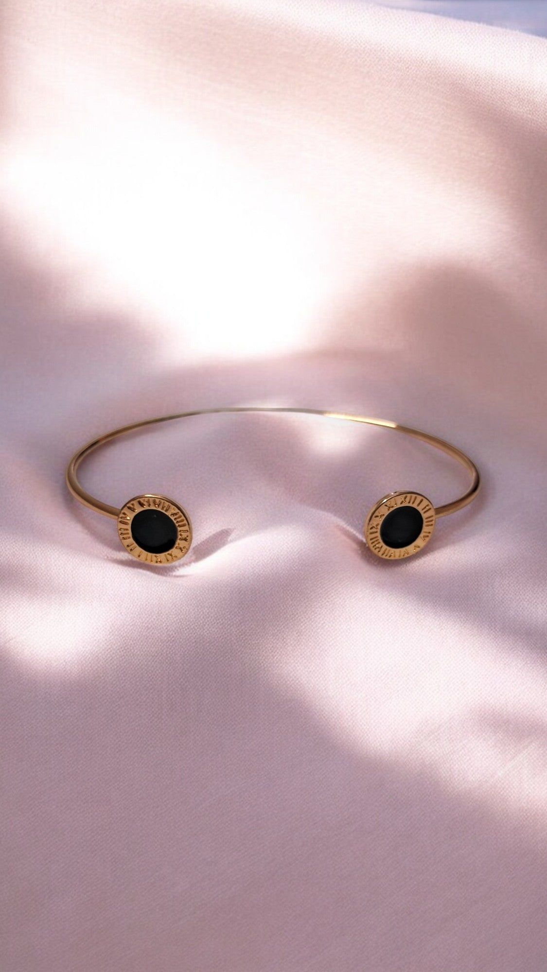 Roman Noir Black Enamel Bracelet