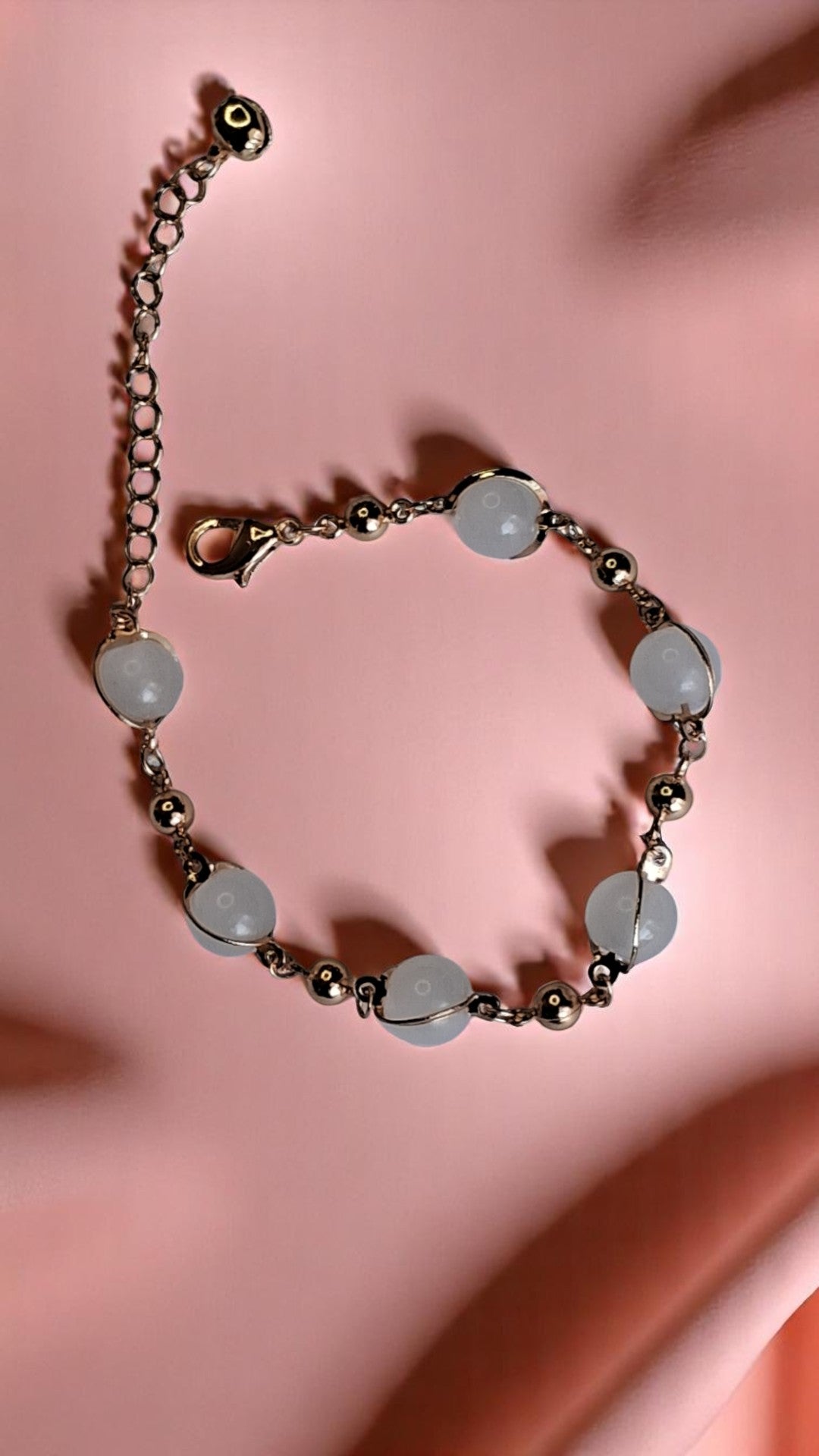 Moonlit Elegance Bracelet - Golden