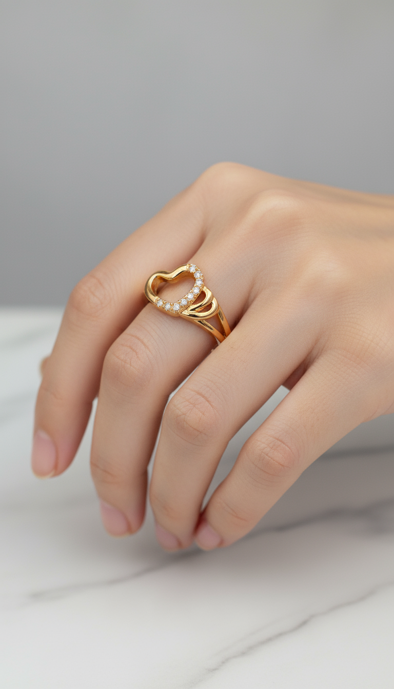 Sparkling Heart Finger Ring