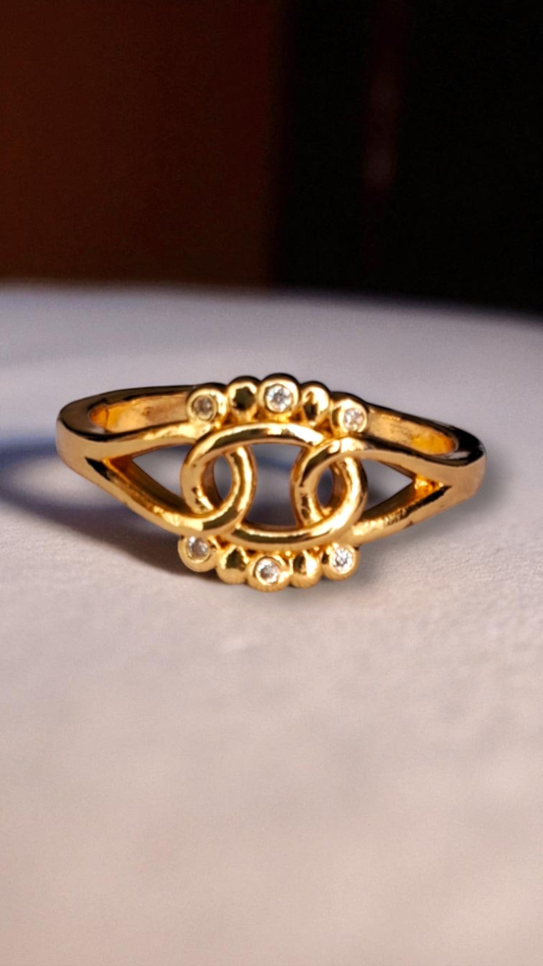 Golden Linked Elegance Finger Ring