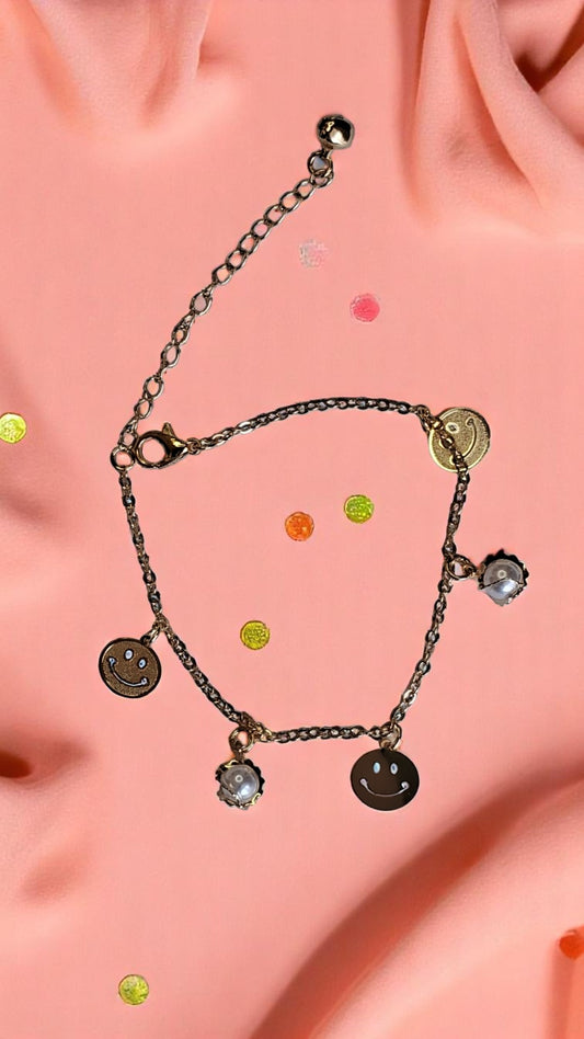 Smiley Pearl Charm Bracelet
