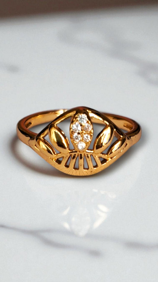 Golden Lotus Finger Ring