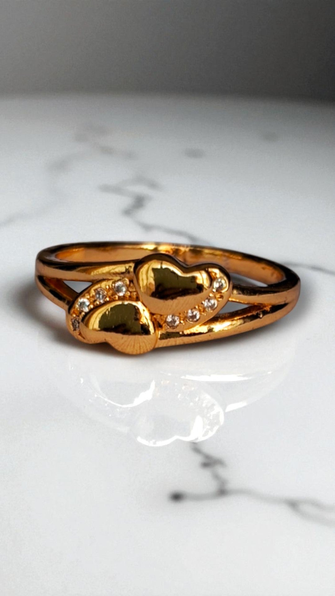 Golden Twin Hearts Finger Ring