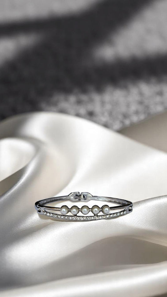 Silver Pearl Elegance Bracelet