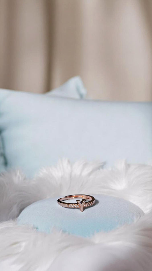 ✨ "Y Glow" Ring