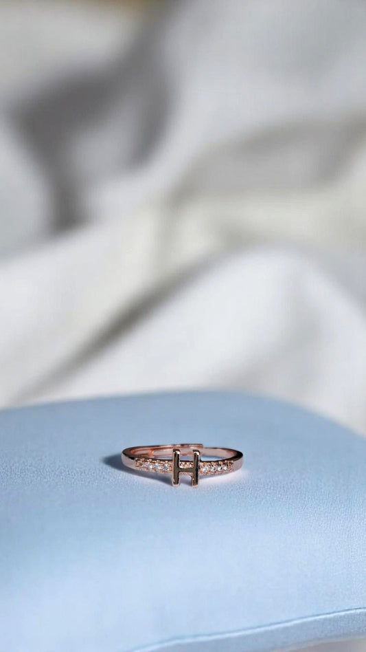 ✨ Korean “H Luxe” Ring