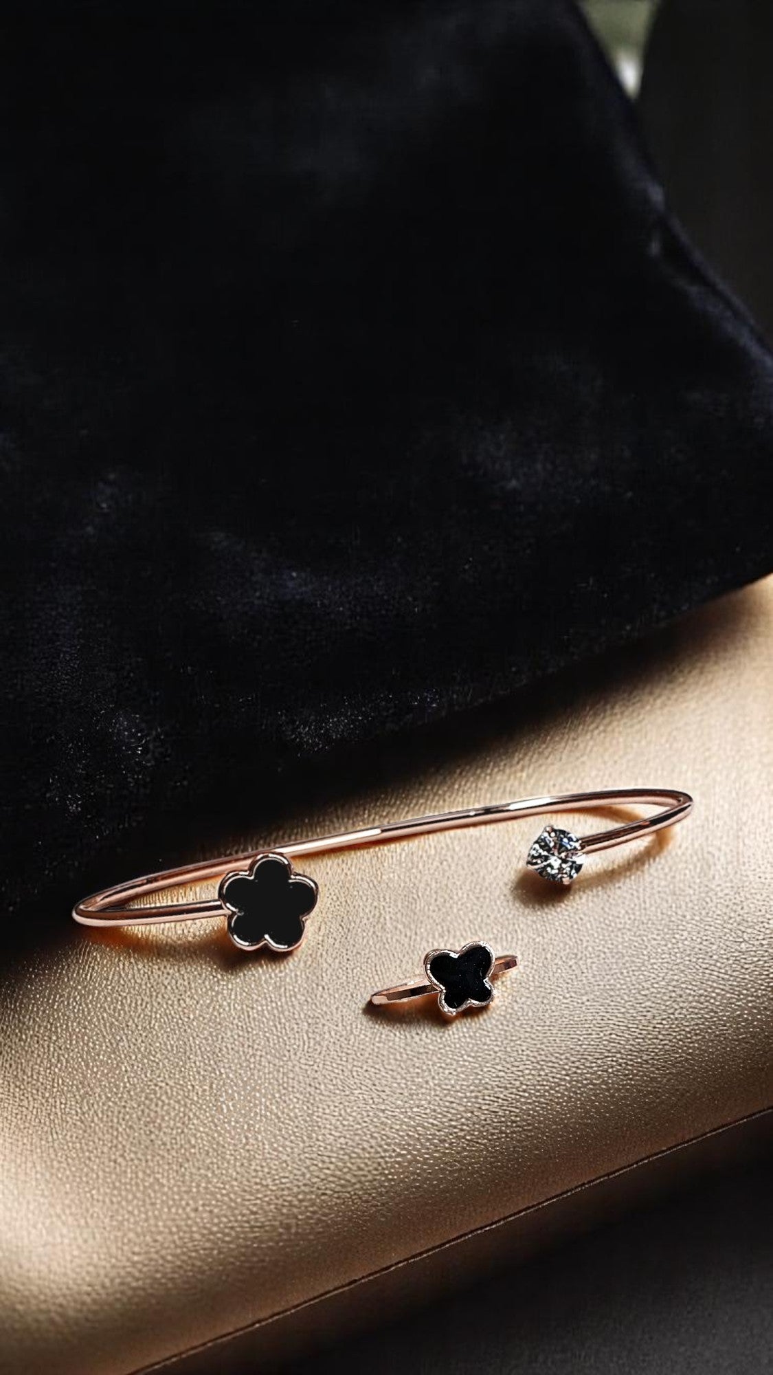 🖤 Korean Clover Spark Bracelet & Ring Combo