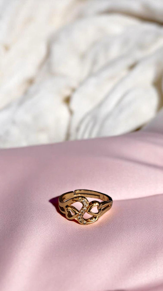 💛 Eternal Hearts Band Ring ✨