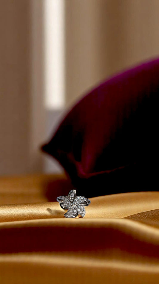 🌸 Korean Blooming Petal Silver Ring 🌸