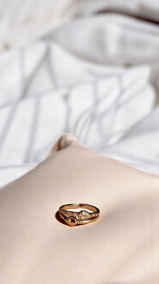 ✨ Korean Teardrop Glint Gold Ring ✨